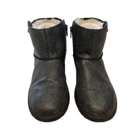 Ugg Girls JI Heart Ivy Short Mini Boots Suede Metallic Zip sz 4 Black 1010362 - Picture 5 of 17